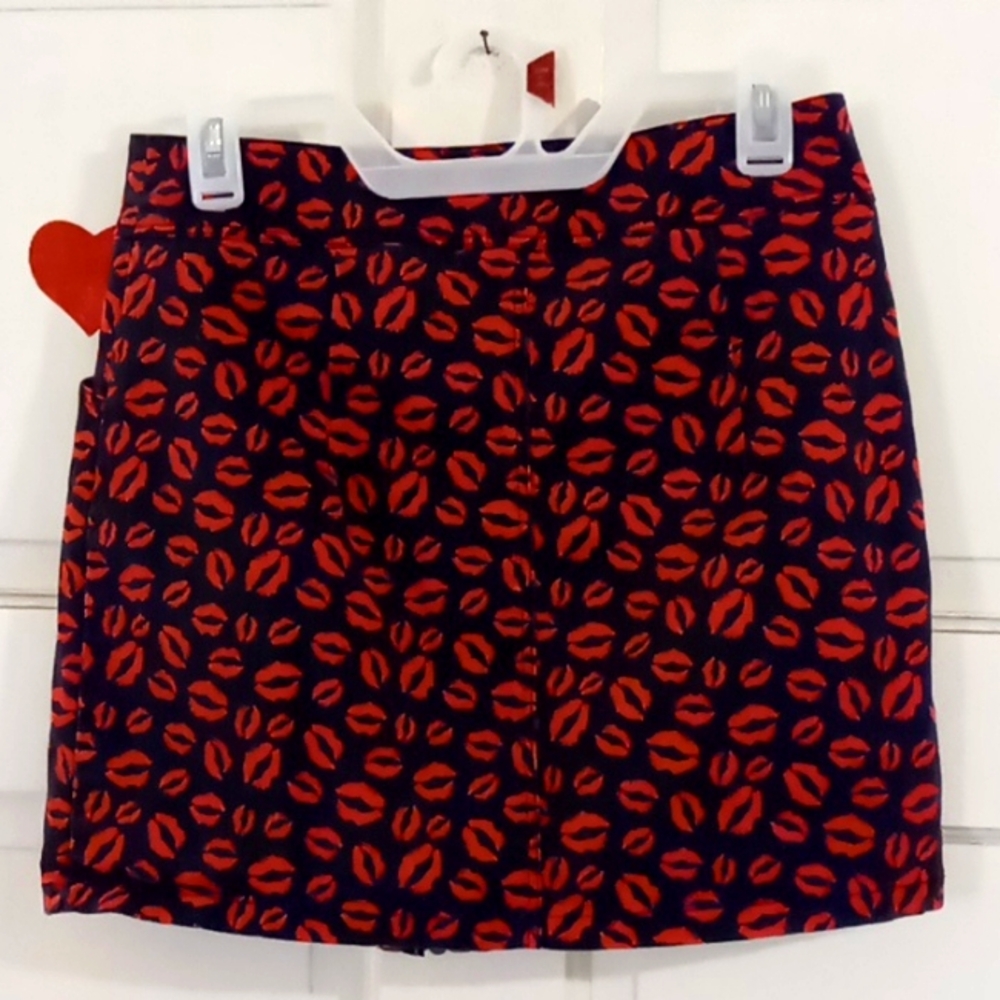 Lipstick 💋💄 skirt H&M